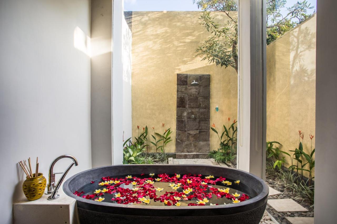 Willa Casa Lalita Seminyak Zewnętrze zdjęcie